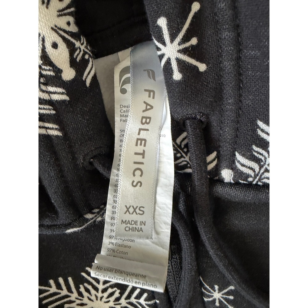 Fabletics One Piece Pajamas Womens XXS Snowflake Hood Black Fleece Lined Onesie - Picture 3 of 8